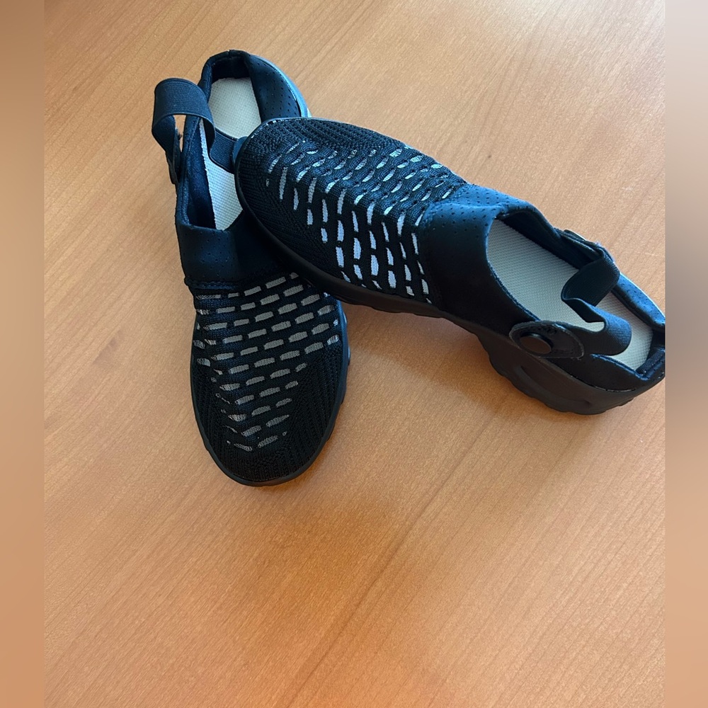 Orthopedic Clogs With Air Cushion Support NWOT - Picture 3 of 6